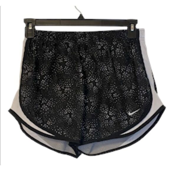 Nike Dri-FIT Women’s Running Shorts Size L Athleisure Sports - Picture 1 of 7